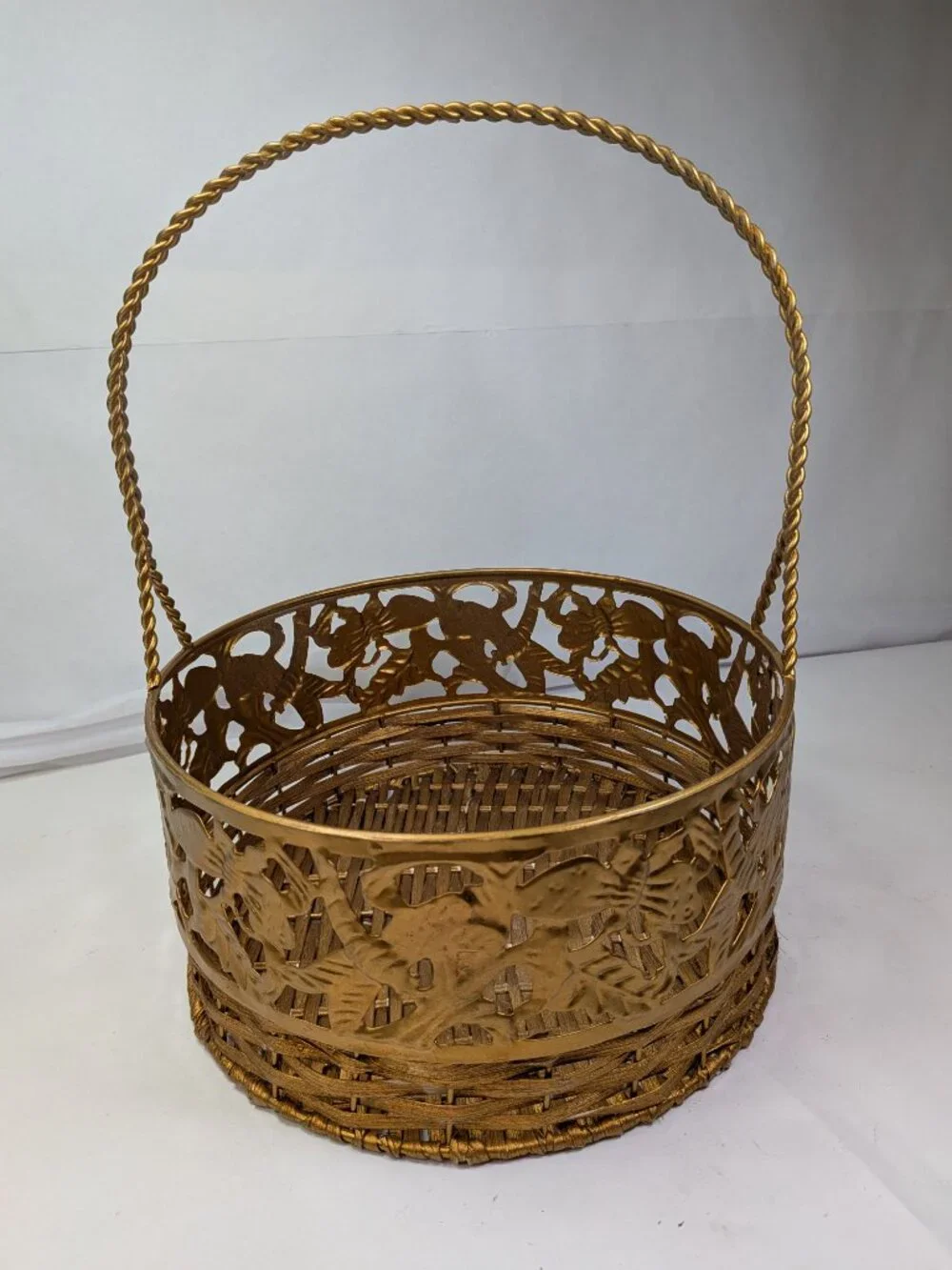 Vintage Warm Metallic Gold Woven Basket Cutout Metal Filigree Fixed Handle